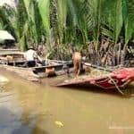 boot-defekt-reparatur-fluss-mekong-delta-vietnam