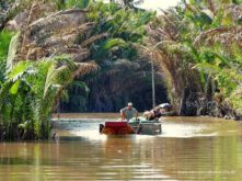 boot-twoman-mekong-tour-vietnam boot twoman mekong tour vietnam