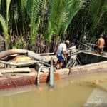 boot-wasser-mekong-delta-reparatur