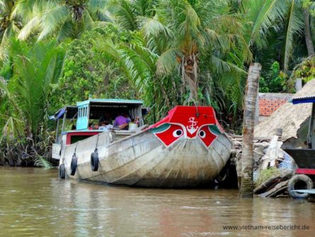 mekong delta vietnam boot people